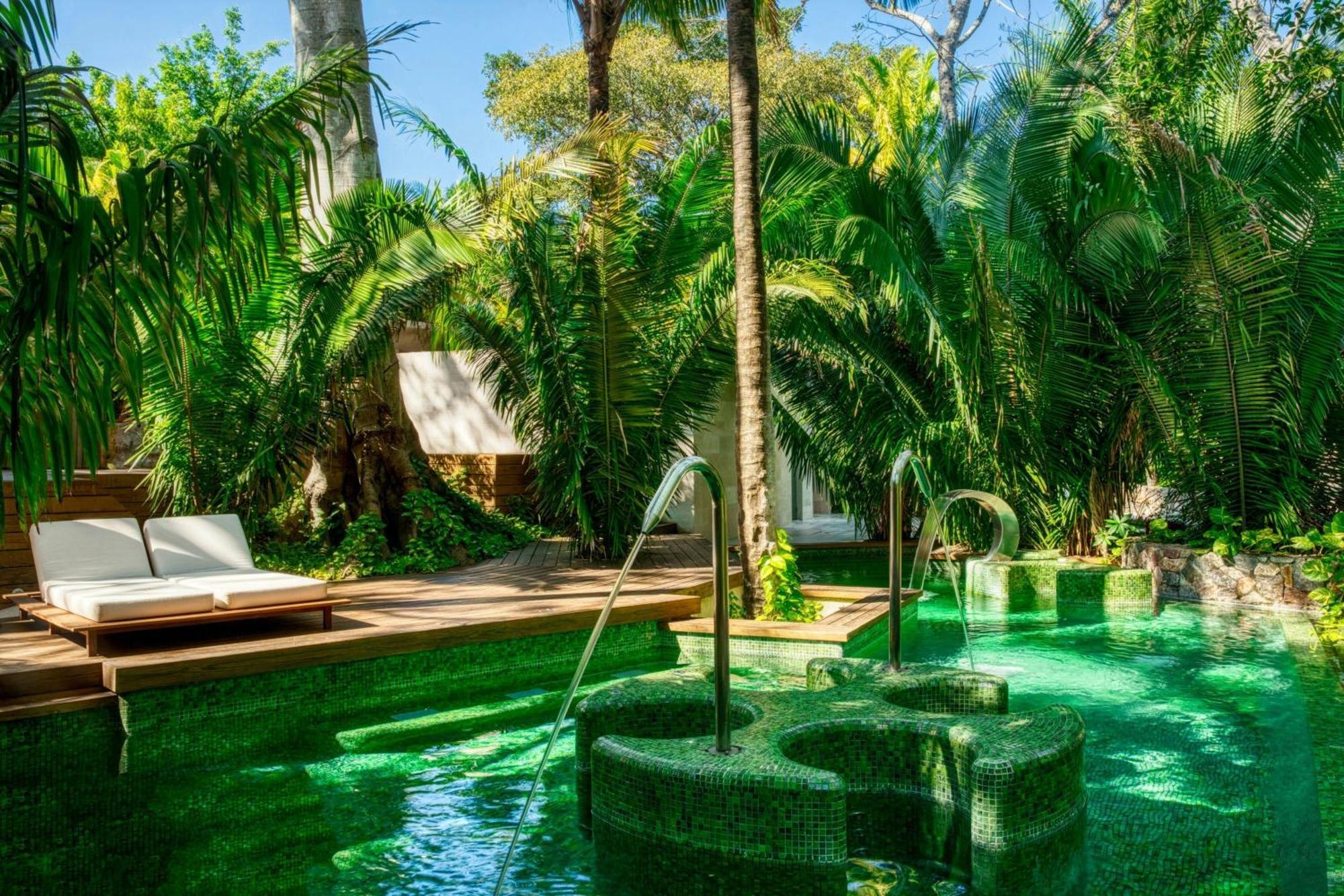 W Punta De Mita